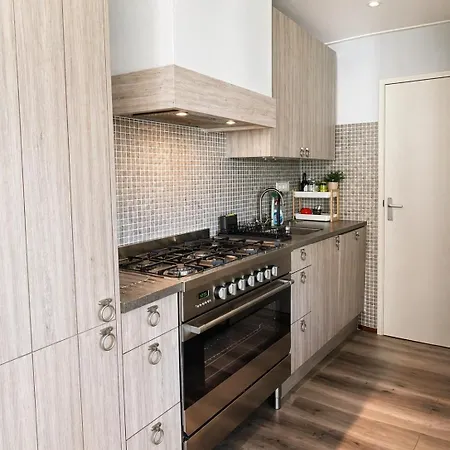 Apartment In Center & Posbank